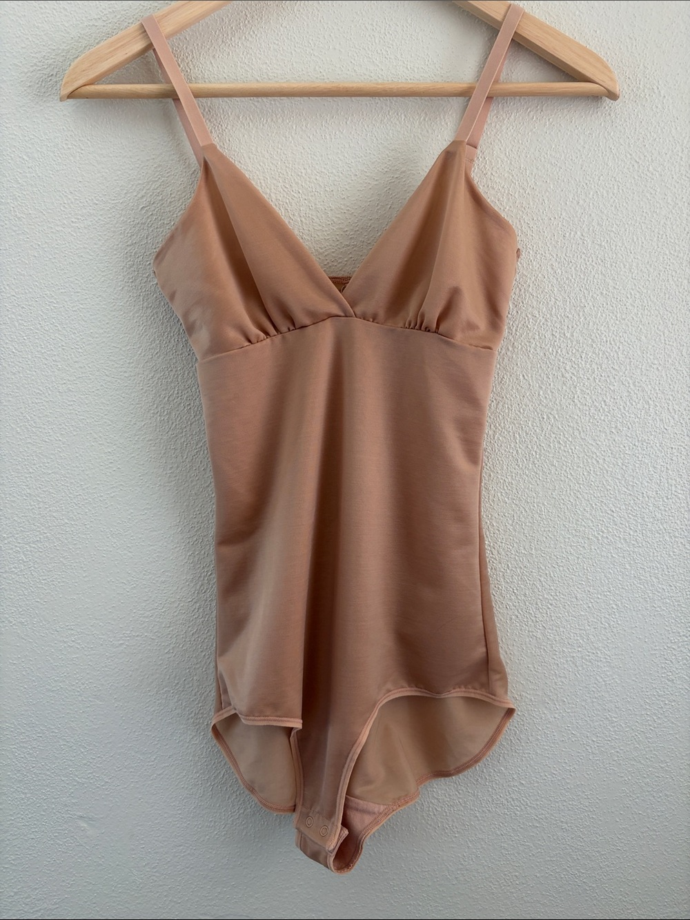 Skims Barely There shapewear bodysuit brief w/snaps | clay | size small